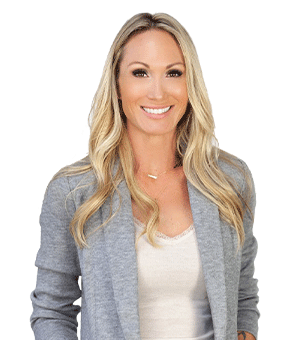 Jenn Rhodes bio image and link